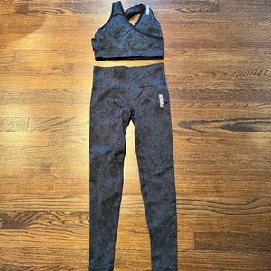 Gymshark adapt camo set size xs